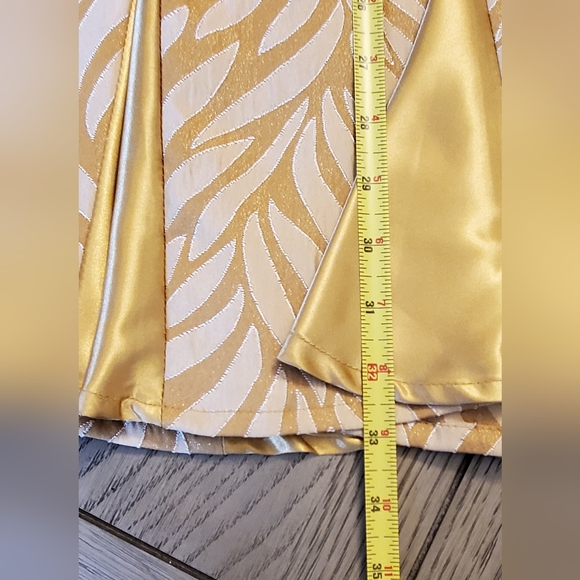 Nubiano New York Suit Size 4 - Picture 10 of 12